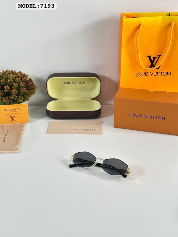 LOUIS VUITTON- Premium Gold Black Sunglasses