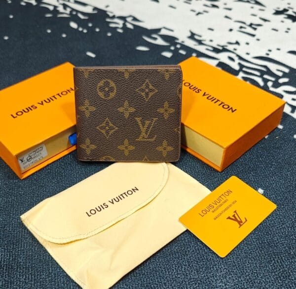 LOUIS VUITTON- Premium Wallet - Image 2