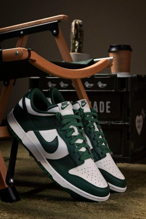 Nike Sb Dunk Low Varsity Green Imported Shoes For Men - Image 4