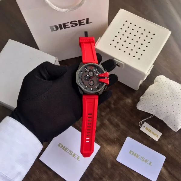 Diesel DZ4427 Japanese Quartz Machinery Silicon Strap Men's Watch - Image 4