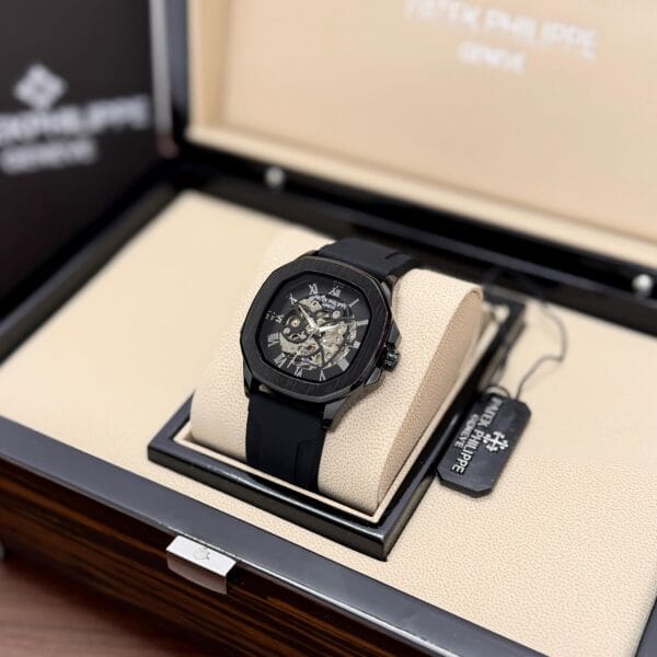 Patek Philippe Aquanaut Automatic Men's Watch