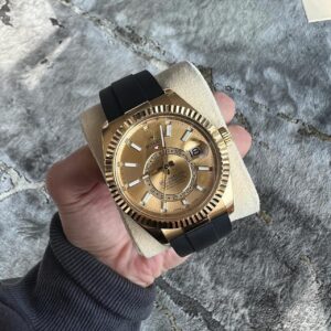 Role_x Oyster perpetual Sky Dweller