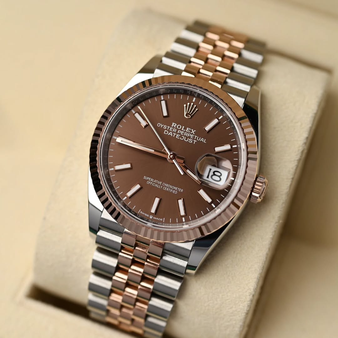 Role_x Oyster perpetual Date Just Automatic