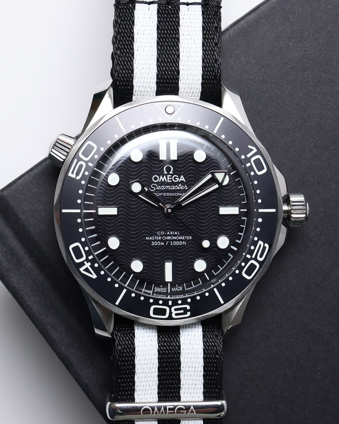 Omeg_a Seamaster Diver 300 Automatic