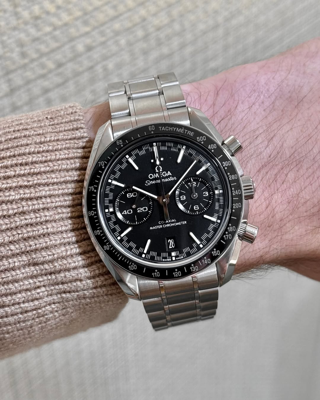 Omeg_a Speedmaster Racing Co-Axial Master Chronometer chronograph