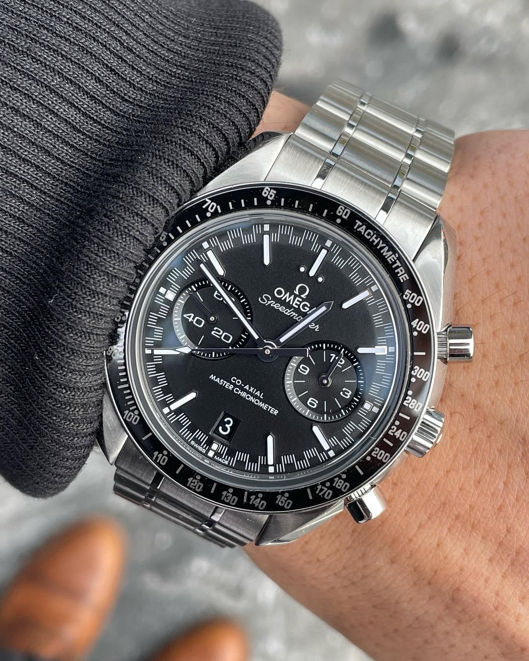 Omeg_a Speedmaster Racing Co-Axial Master Chronometer chronograph