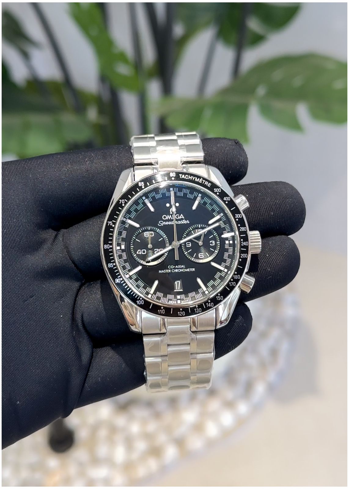 Omeg_a Speedmaster Racing Co-Axial Master Chronometer chronograph