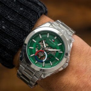 Tomm_y Hilfiger automatic skeleton