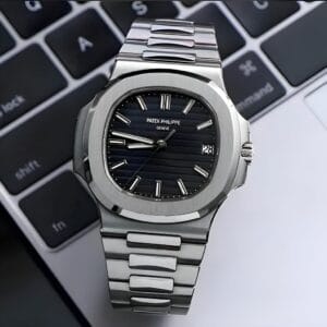 Patek_Philippe Nautilus Quartz silver black