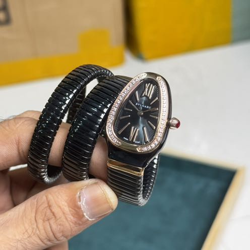 Bvlgari Serpenti Diamond Set Bezel