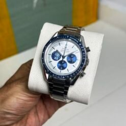 Omega Speedmaster Snoopy Edition