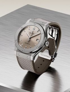 Hublot Classic Fusion Essential Taupe In 42mm